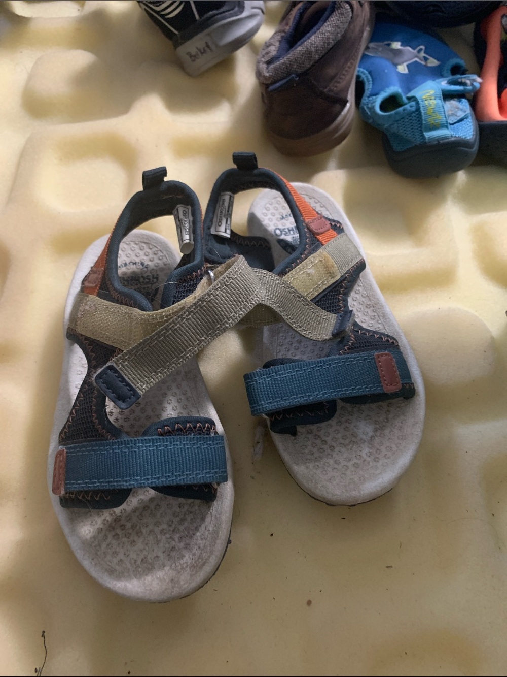 OshKosh B'gosh Blue and Tan Strapped Kids Sandals
